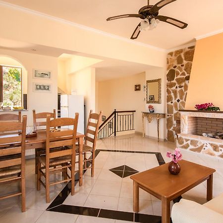 Olive Farm Villa Agia Marina  Exterior photo