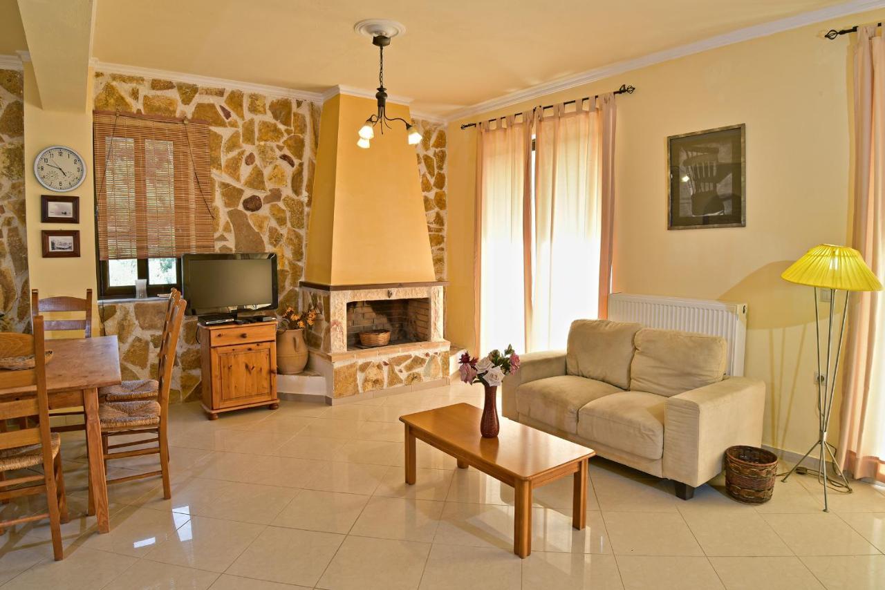 Olive Farm Villa Agia Marina  Exterior photo